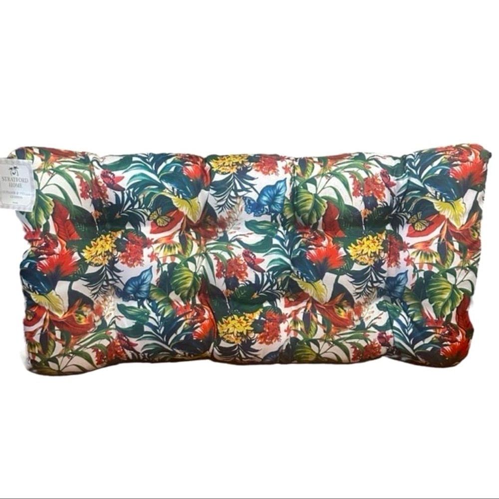 Stratford Home Tropical Floral Print 38x19” Outdoor Patio Sofa Seat Cushion NWT
